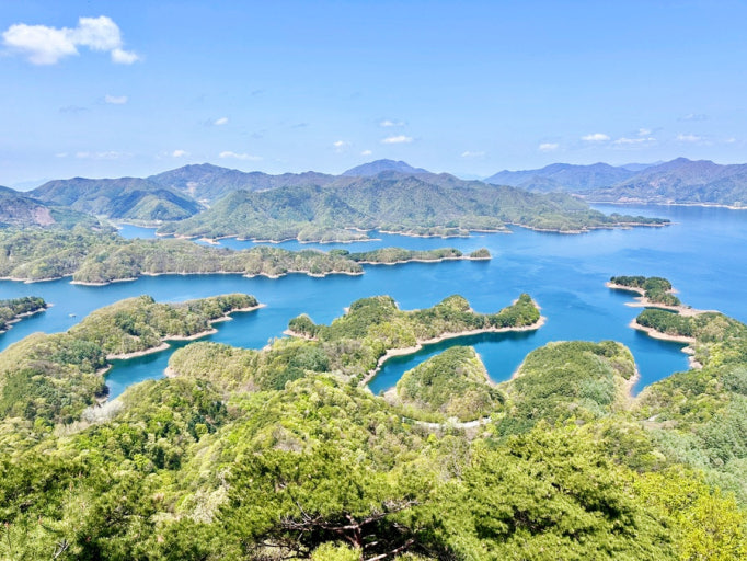 Jongdaengi-gil Lake Trail