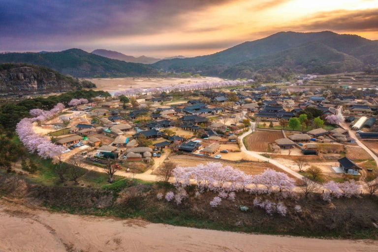 Hahoe Village & Byeongsan Seowon